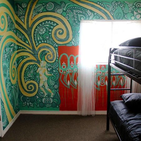 Drifter Jack'S Hostel Остин Екстериор снимка