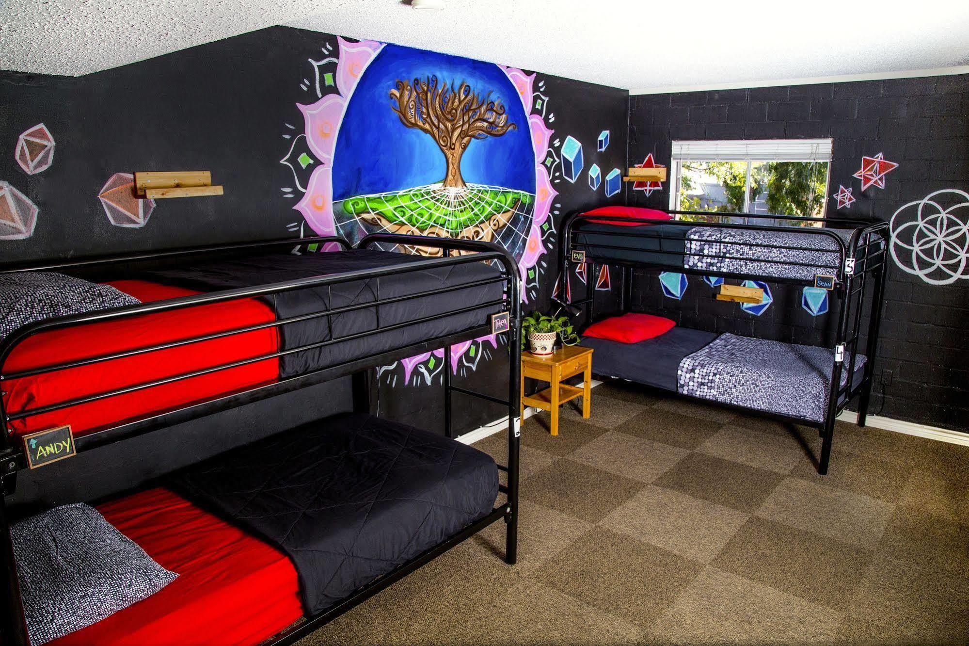 Drifter Jack'S Hostel Остин Екстериор снимка