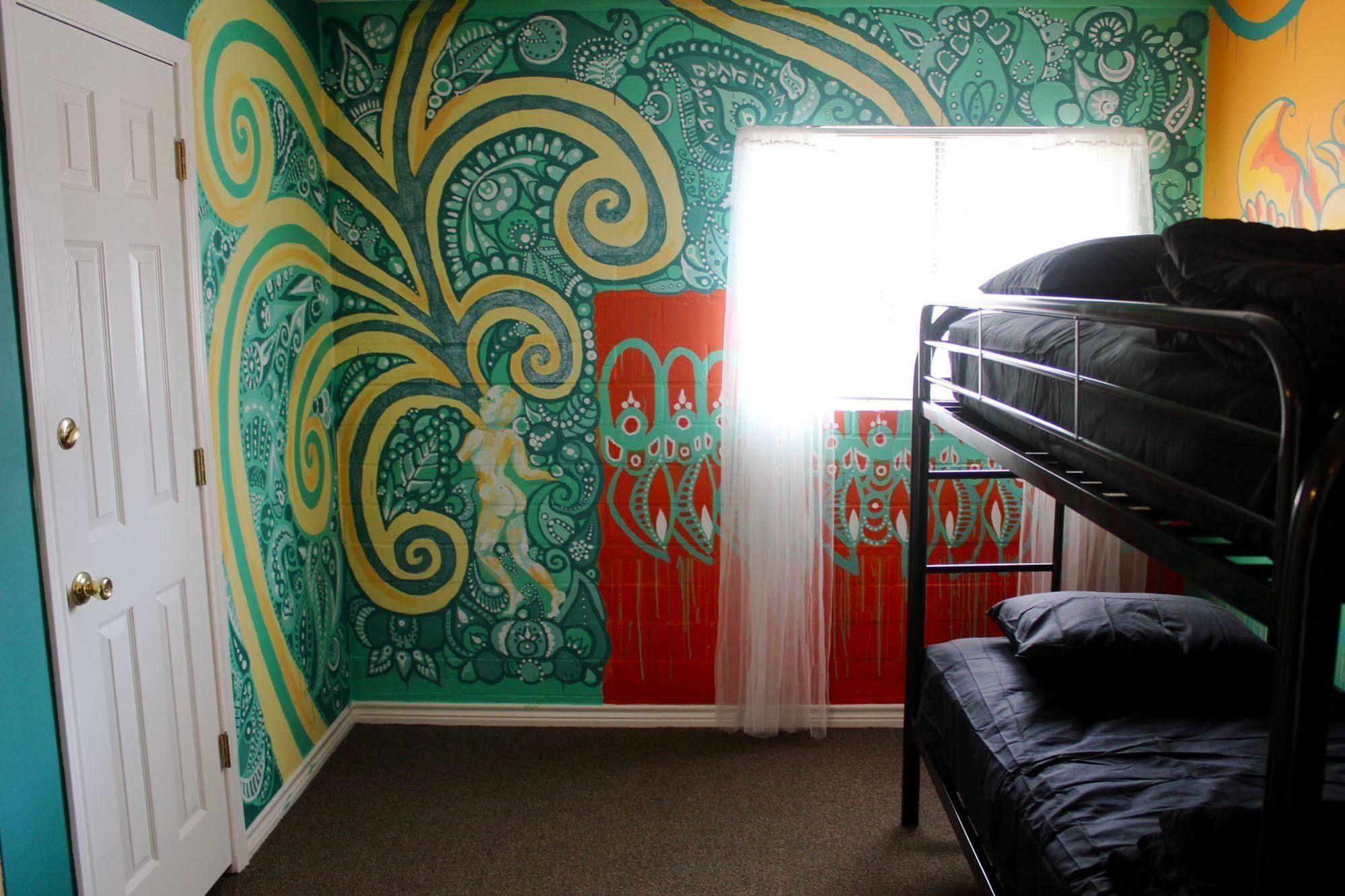 Drifter Jack'S Hostel Остин Екстериор снимка