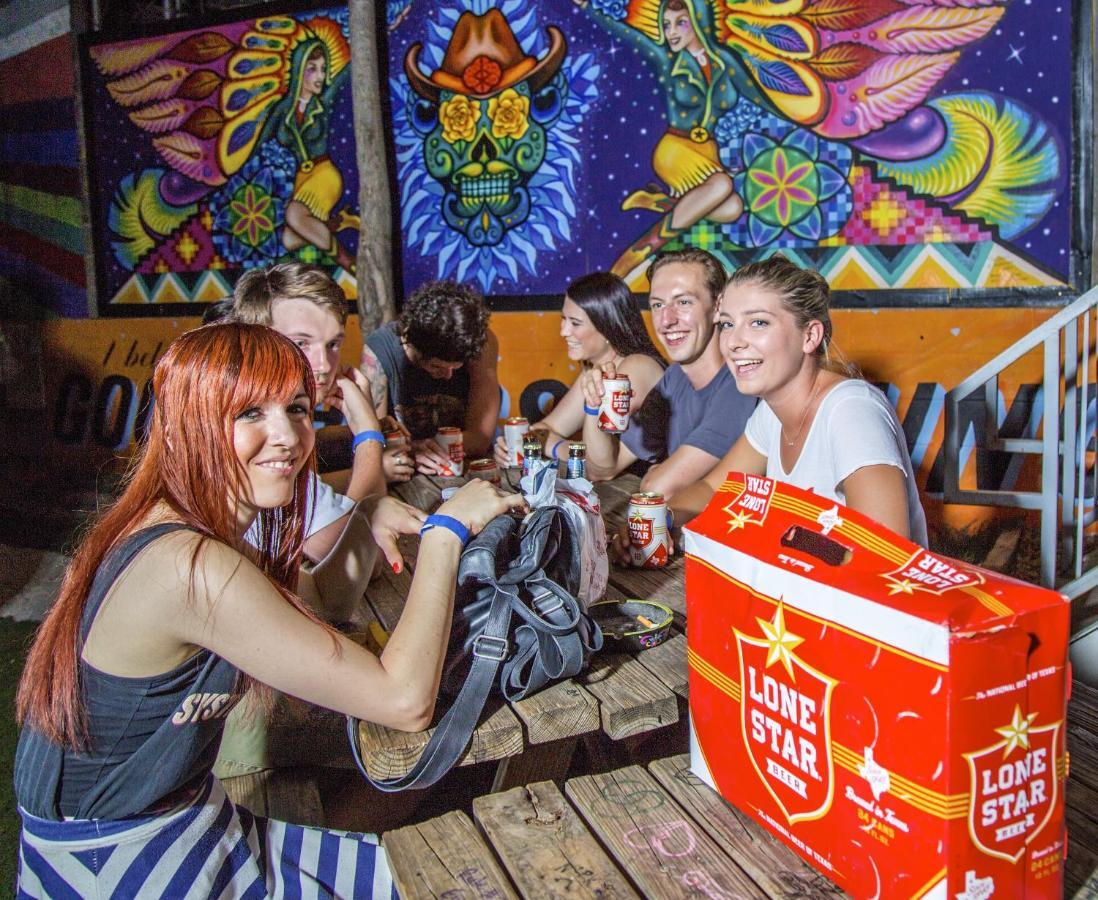 Drifter Jack'S Hostel Остин Екстериор снимка